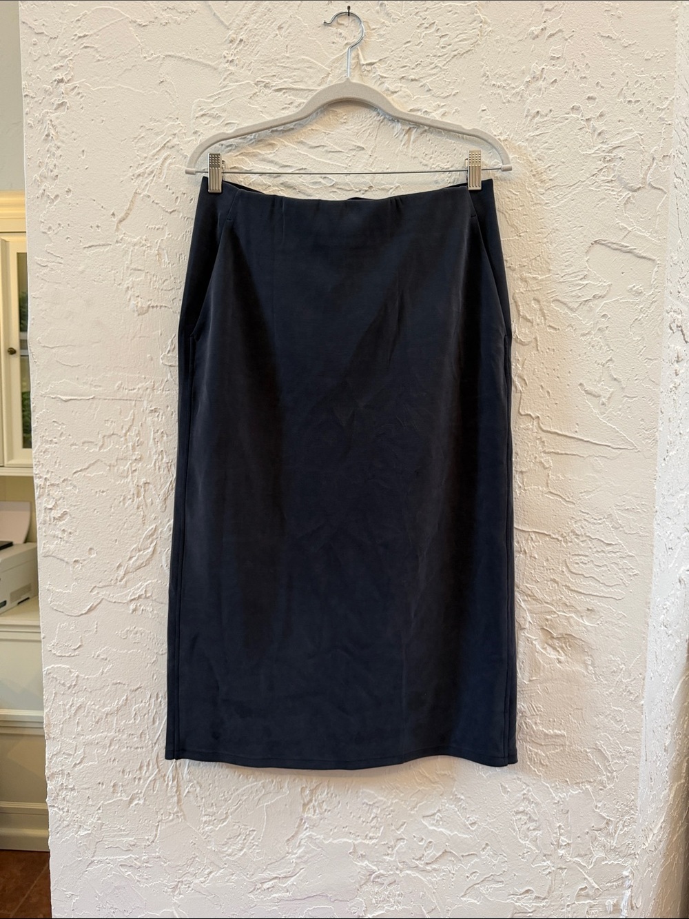 Lululemon Softstreme high rise midi skirt black size 10